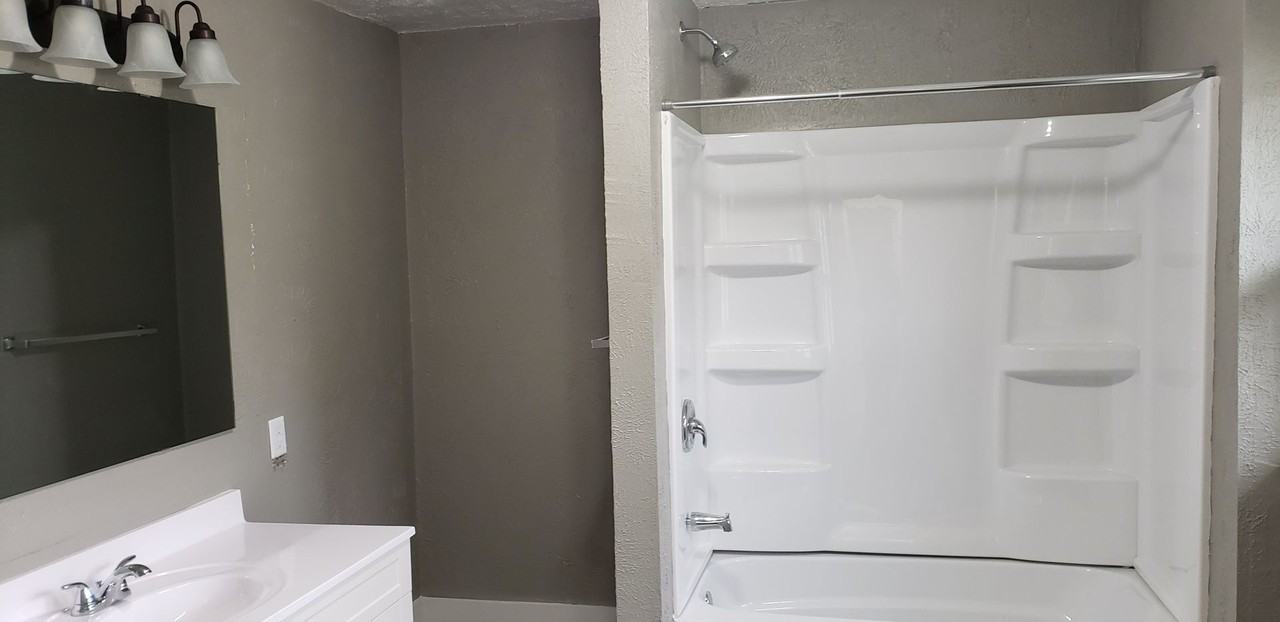 1029 S Buckeye St - Photo 5 of 11