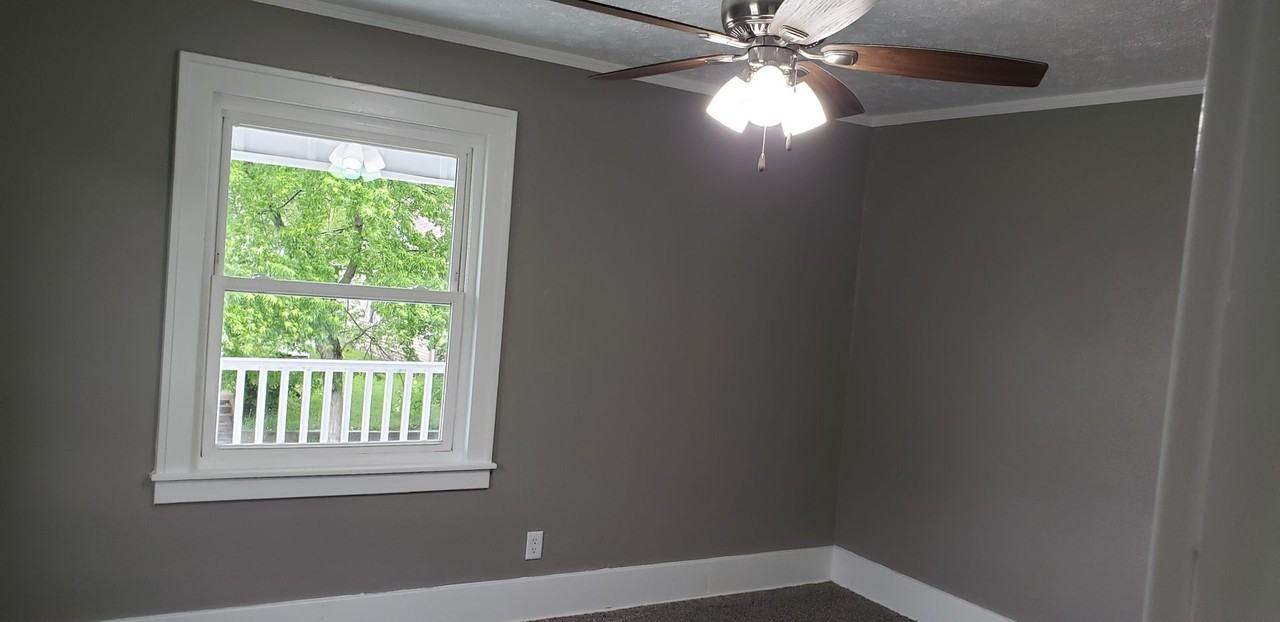 1029 S Buckeye St - Photo 6 of 11