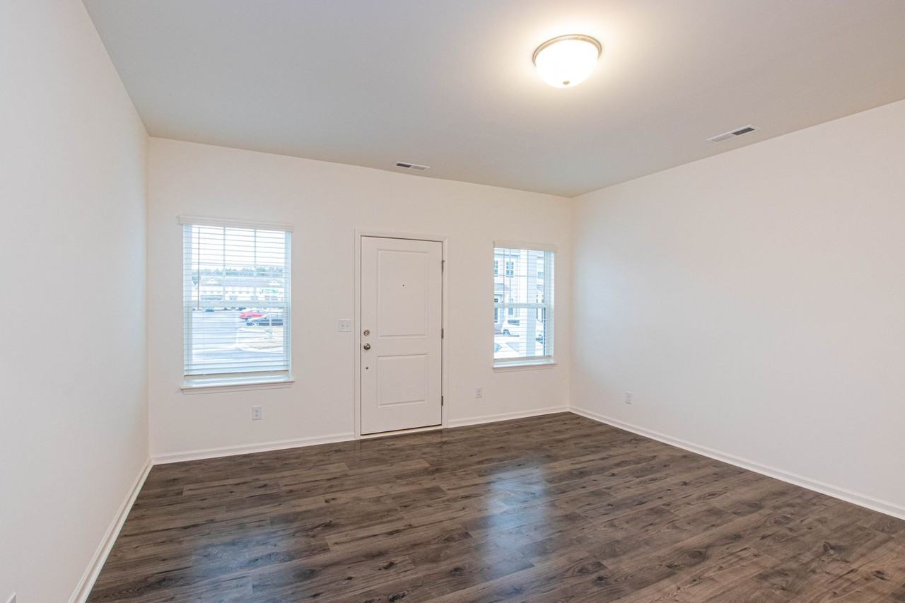3947 Wagon Way - Photo 3 of 23