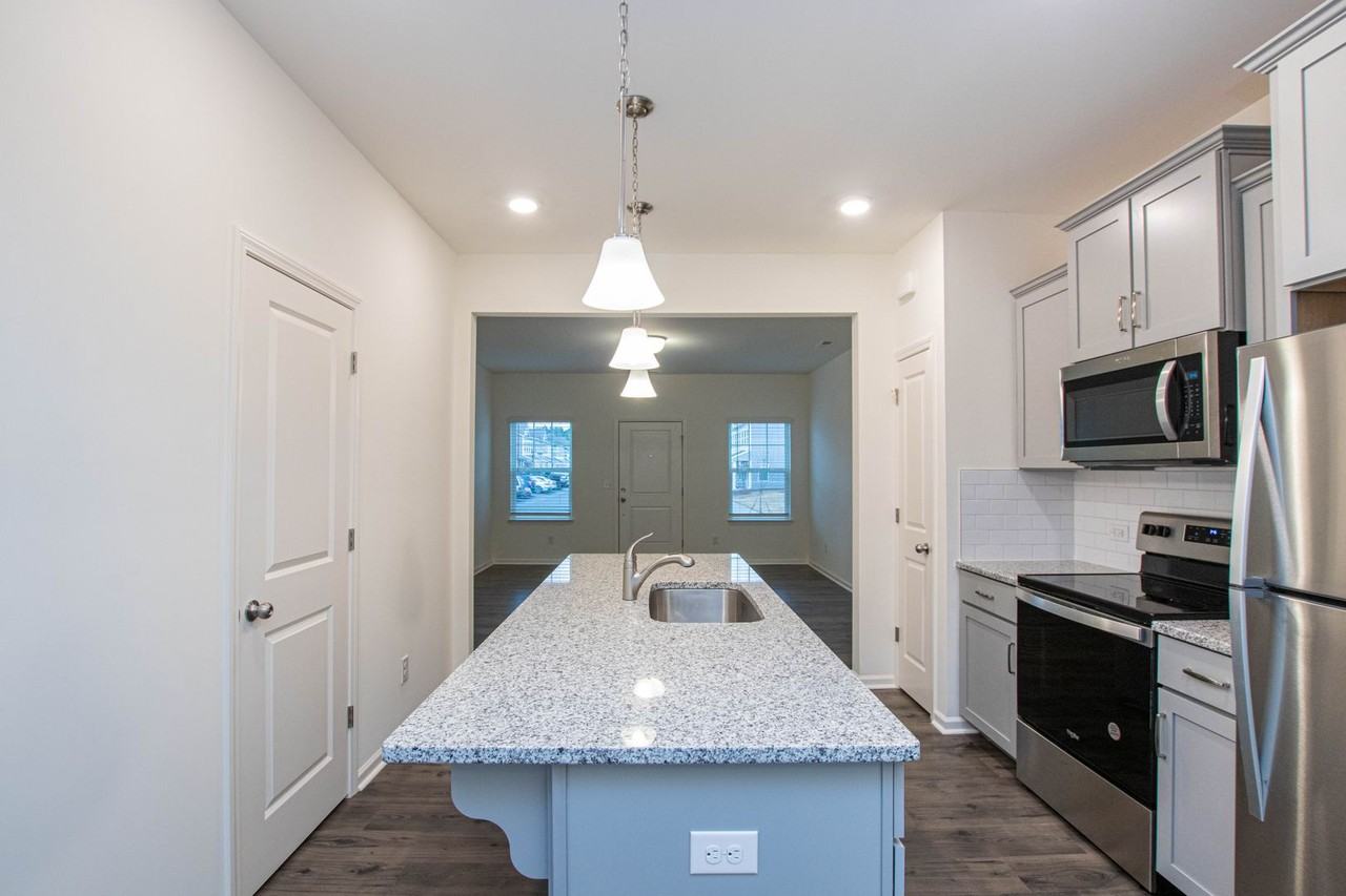3947 Wagon Way - Photo 6 of 23