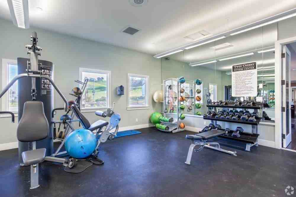 1111 James Donlon Blvd - Photo 7 of 42