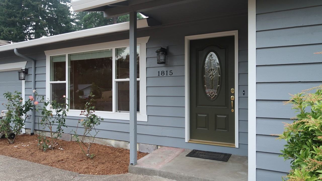 1815 Se 114th Pl - Photo 3 of 35