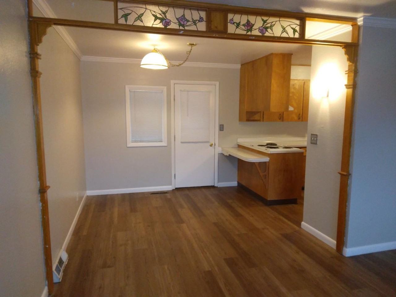 1001 Hillcrest Dr - Photo 2 of 20