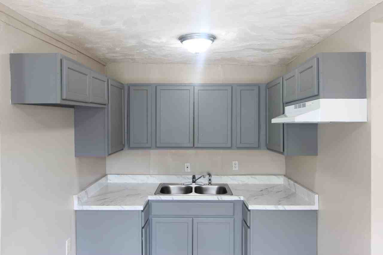 1217 43rd St N - Photo 4 of 12