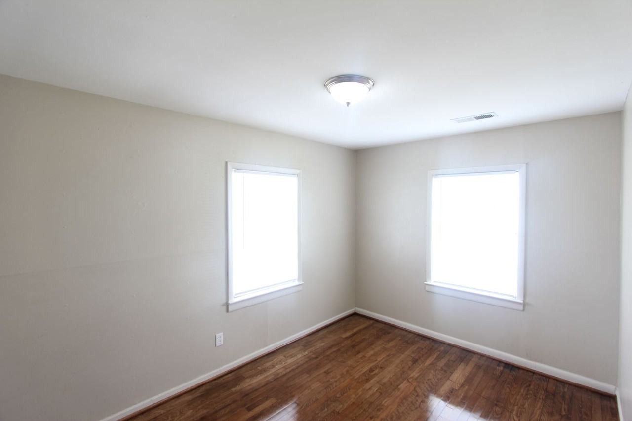 1217 43rd St N - Photo 7 of 12