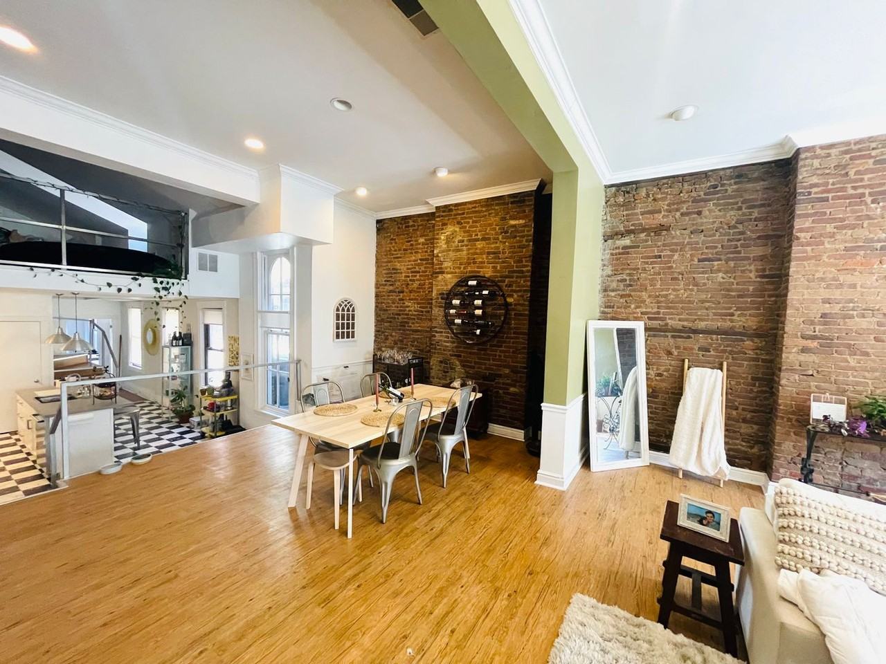 4405 Butler St - Photo 5 of 24