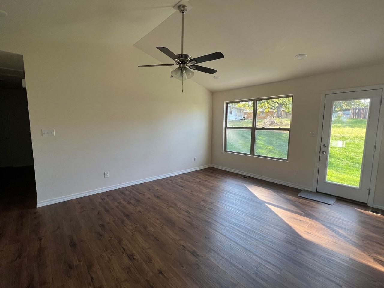 191 Oak Hill Holw - Photo 7 of 20