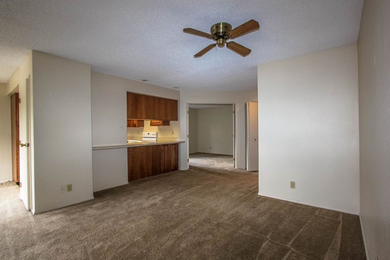 333 W Leroux St #H2 - Photo 4 of 12
