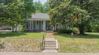 233 N Grand Ave - Photo 1 of 1