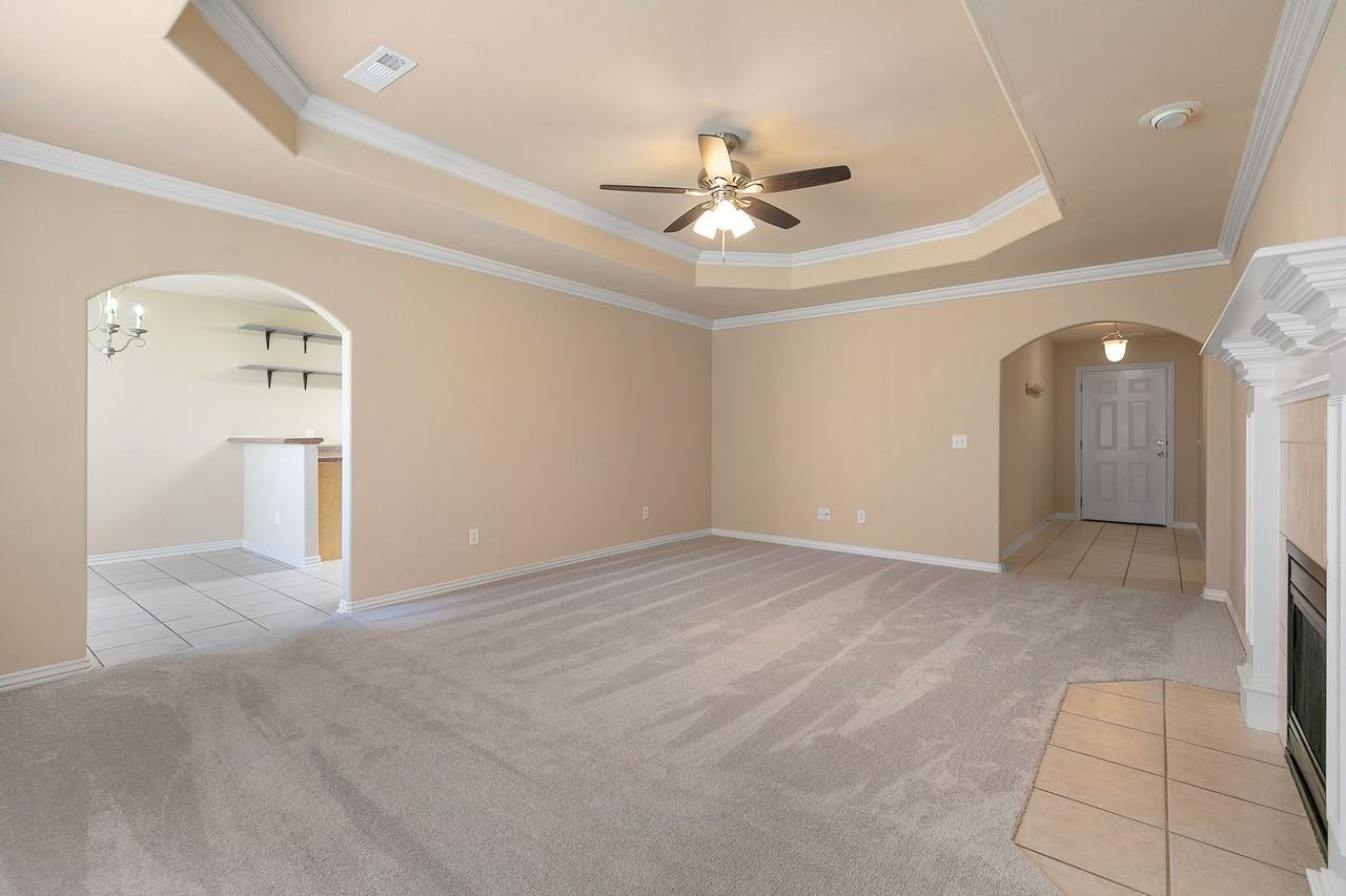 3308 Sw Carriageway Ave - Photo 3 of 24