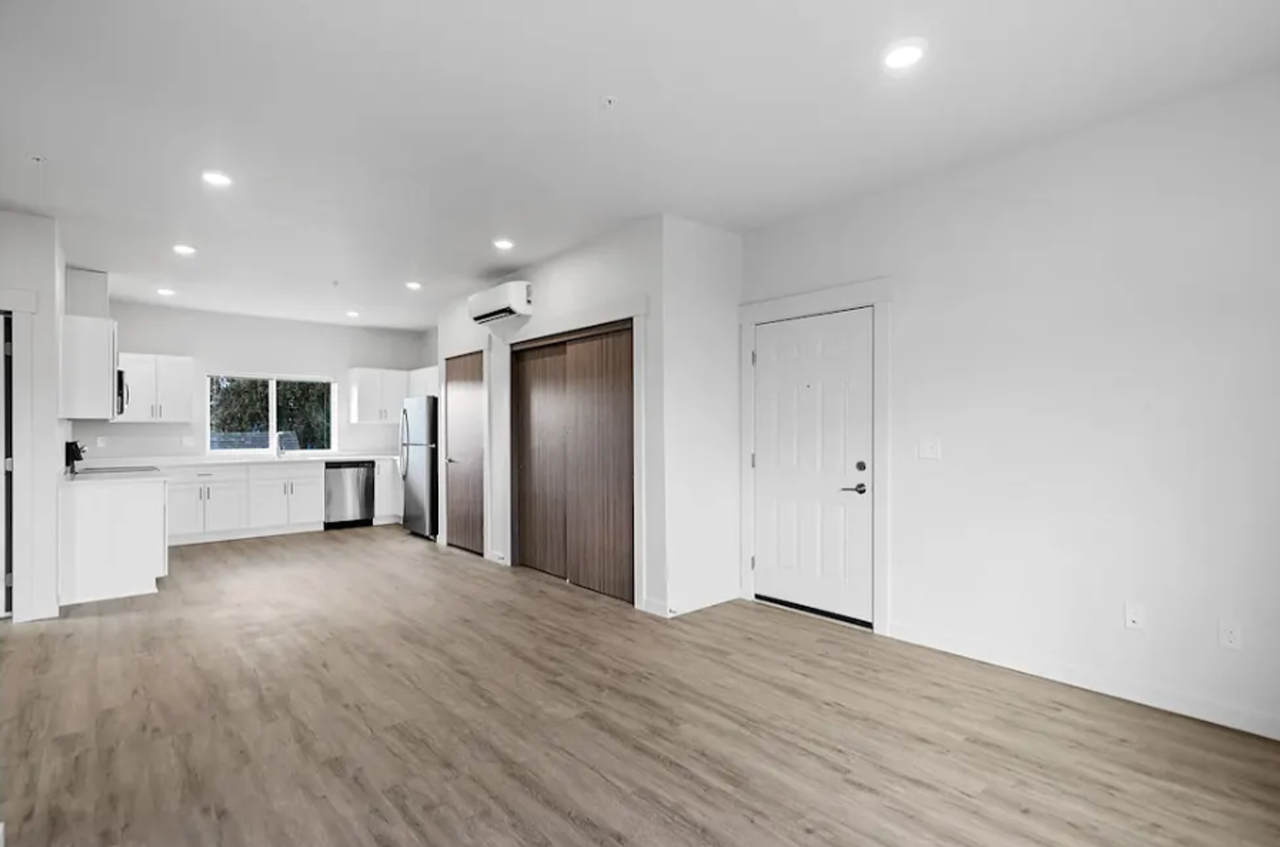 Mallon Apartment - Photo 2 of 6