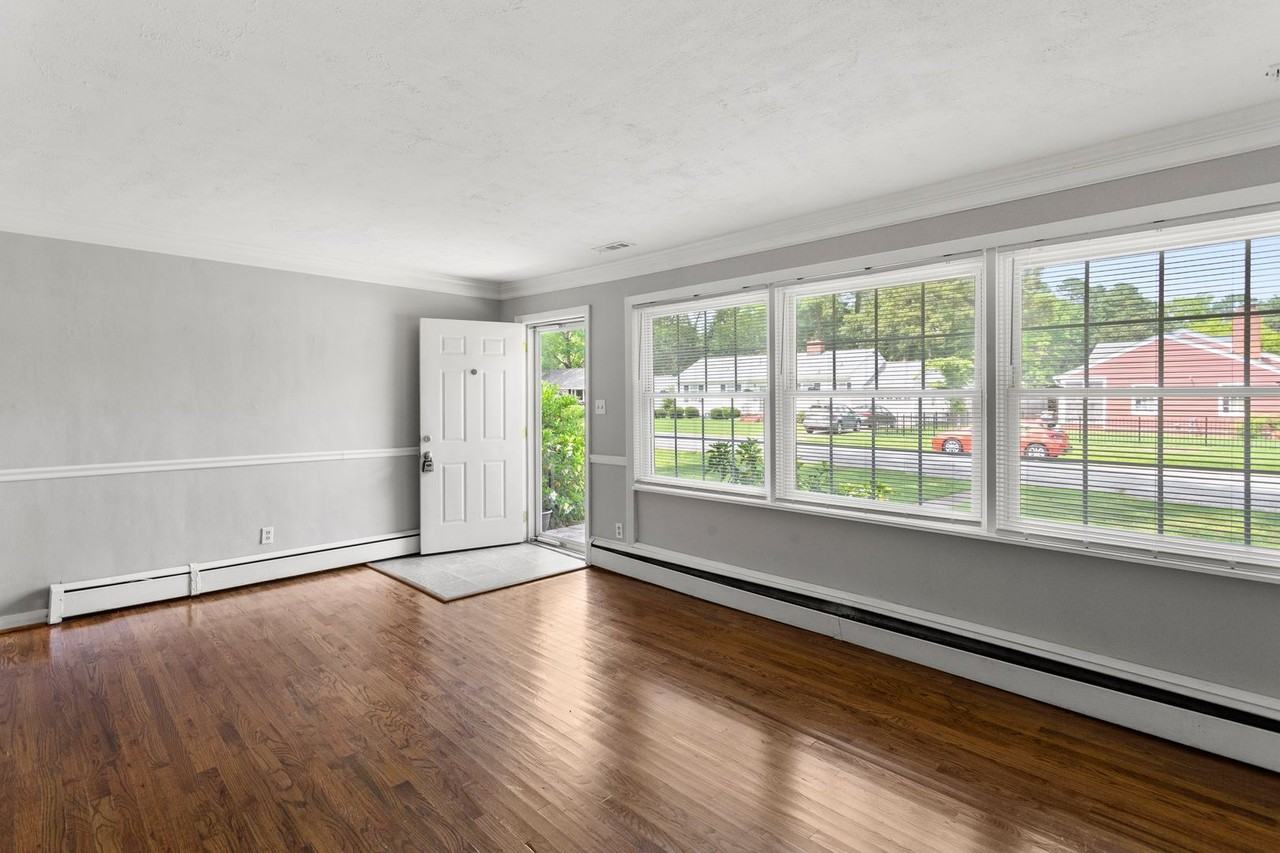 1201 Roberts Rd - Photo 2 of 16