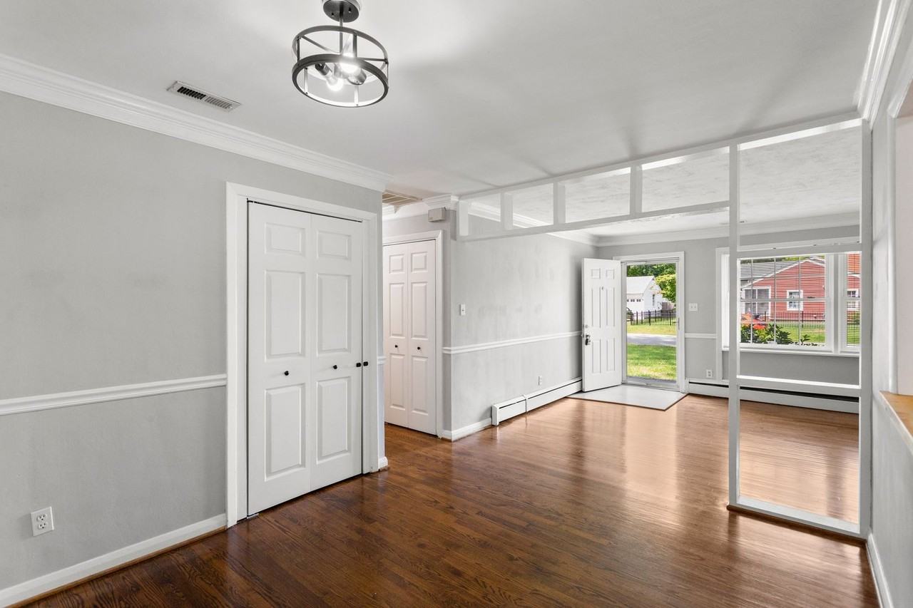 1201 Roberts Rd - Photo 5 of 16