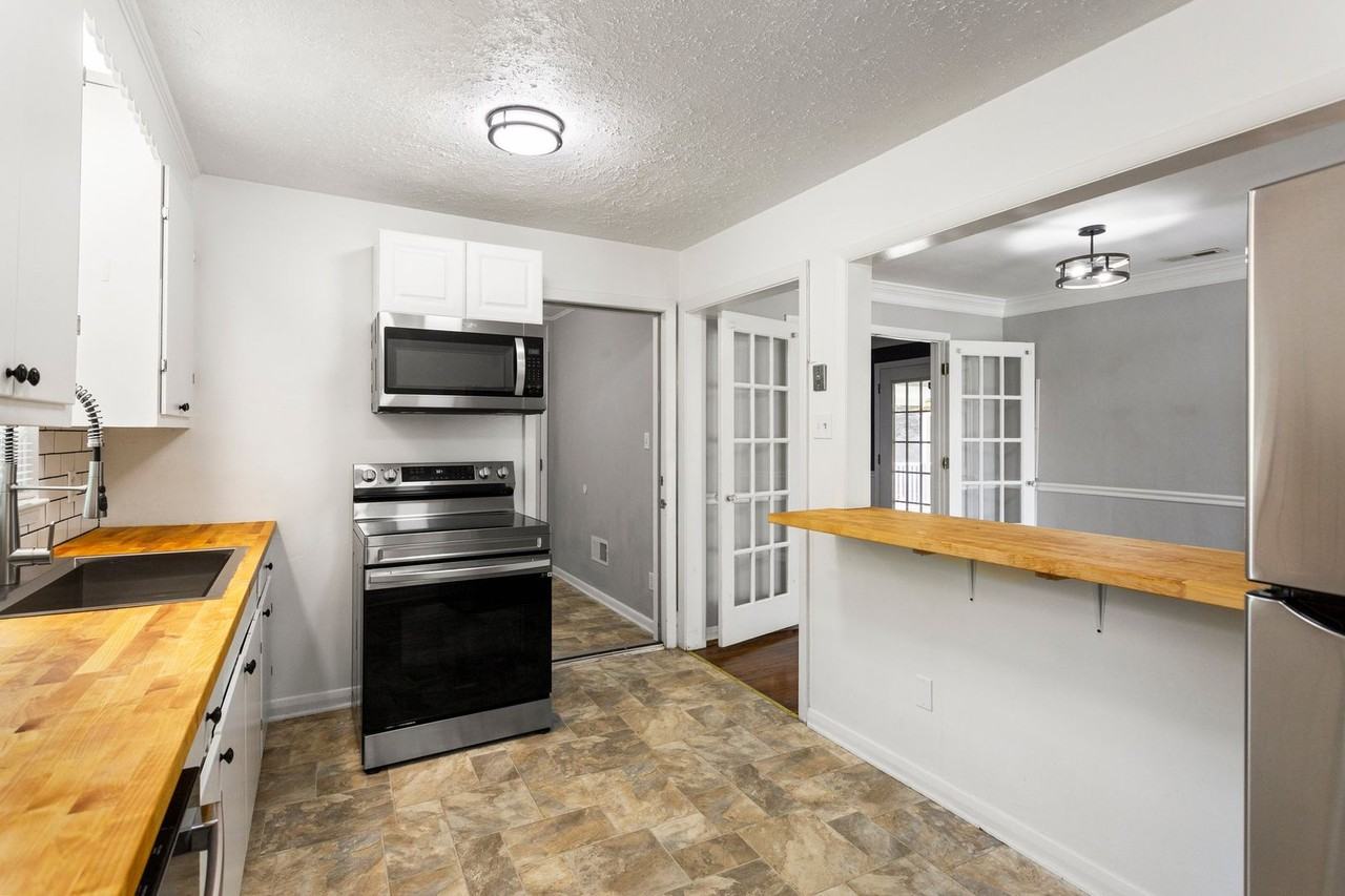 1201 Roberts Rd - Photo 7 of 16