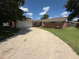 featured image of 2125 S Willis St