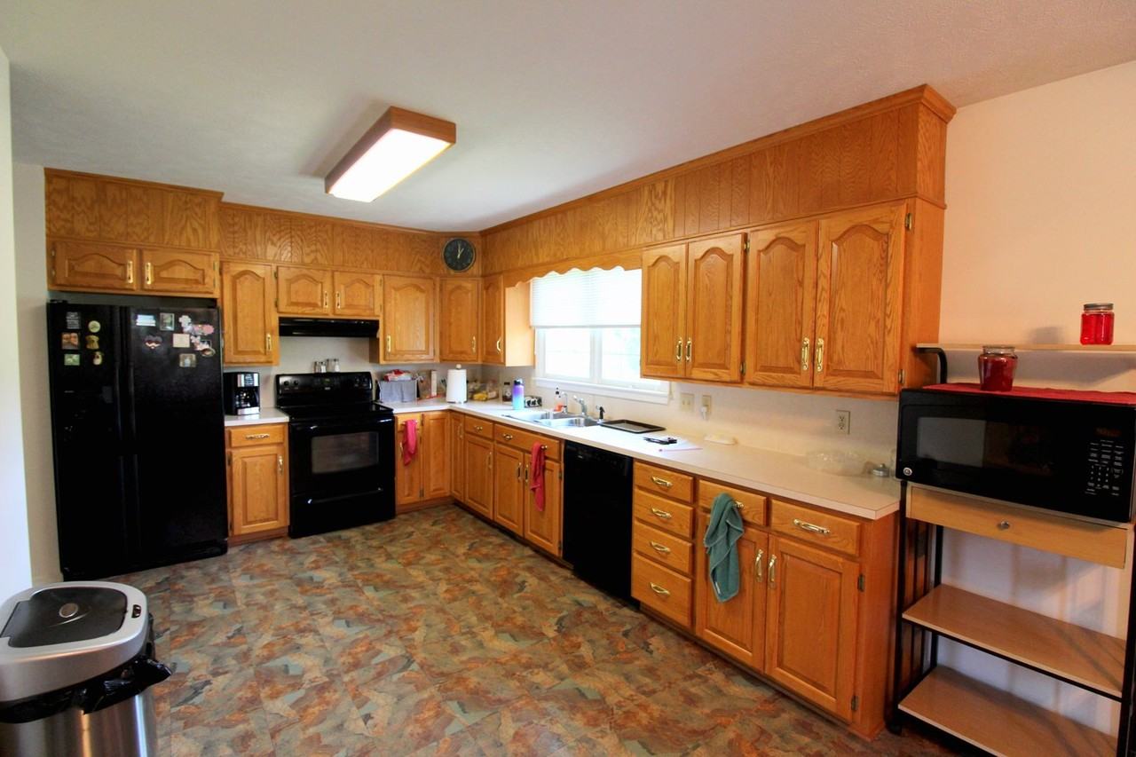 9121 Cherry Grove Rd - Photo 3 of 15