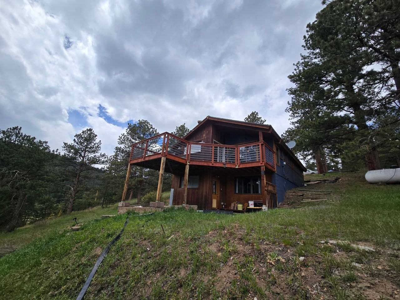 229 Crestwood Ct - Photo 2 of 50