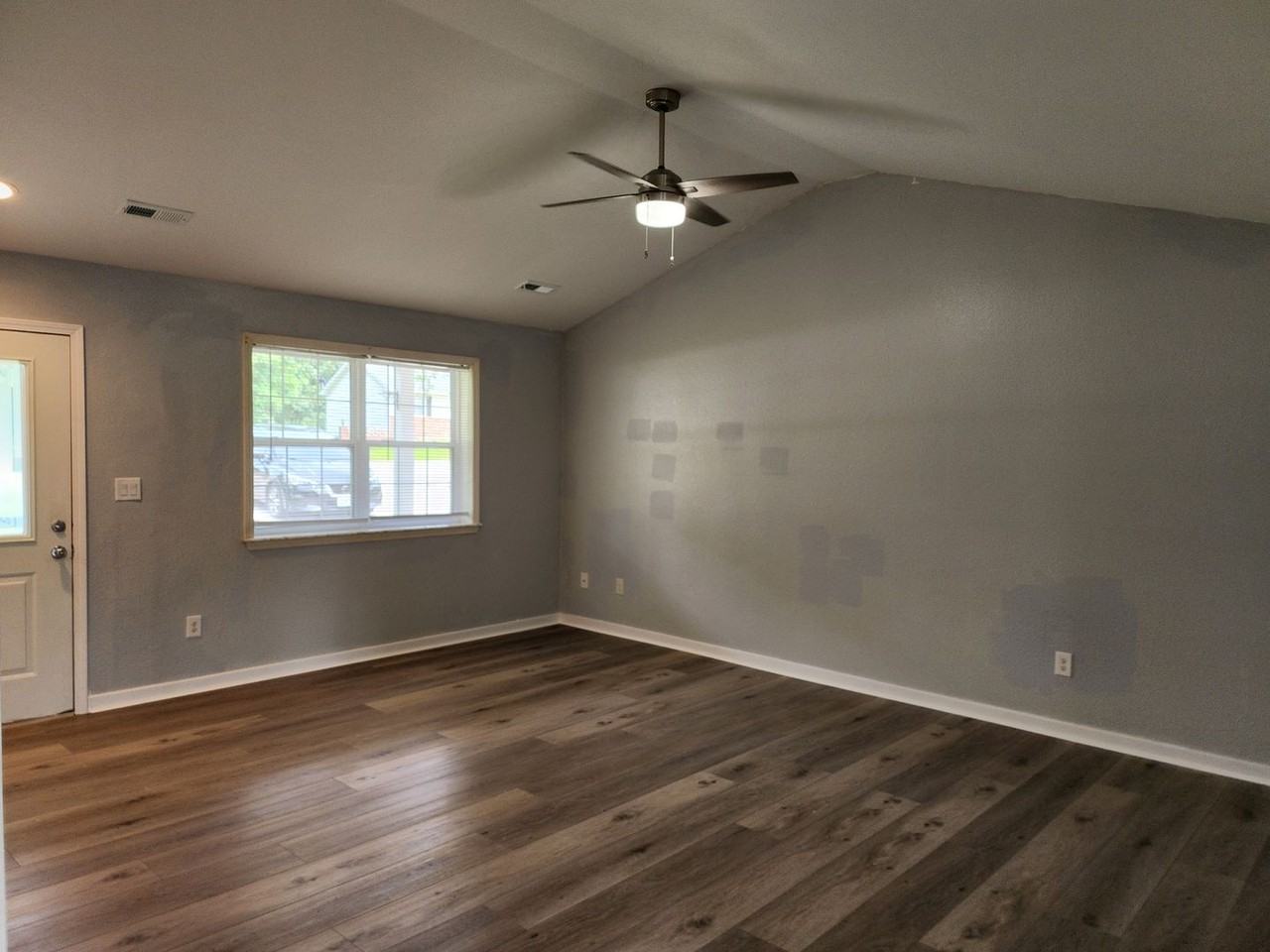 20325 Henry Ln - Photo 4 of 14