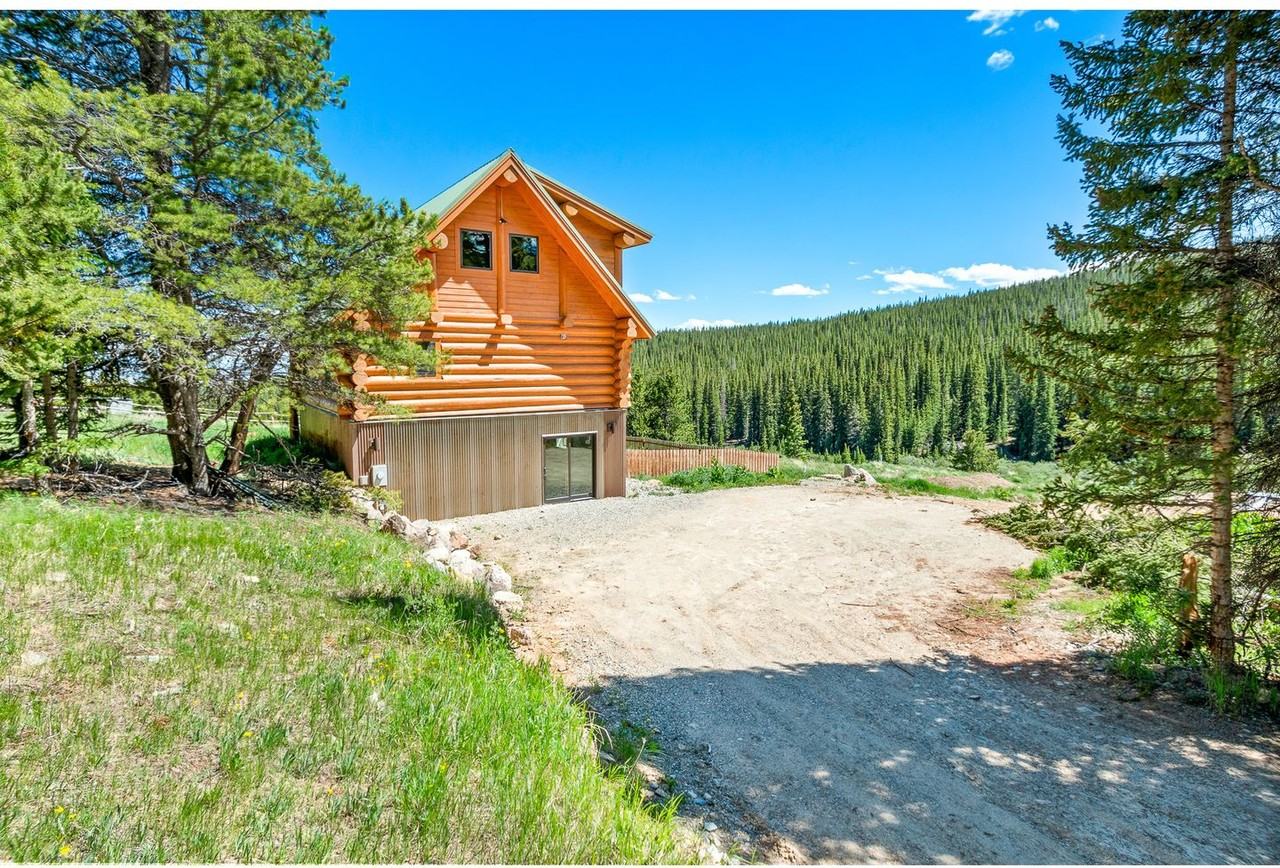 1204 Zebulon Ct - Photo 5 of 48