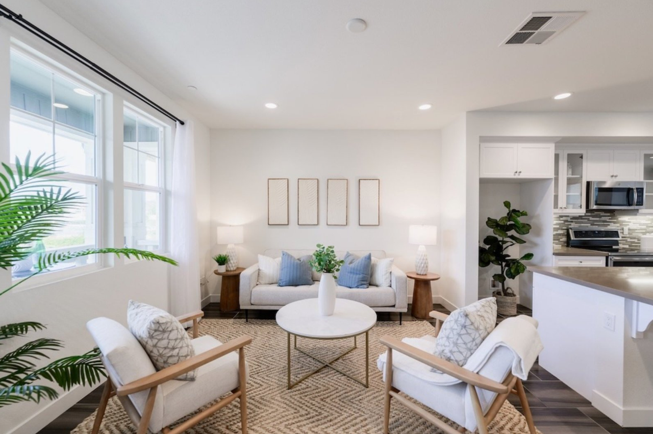 379 Hansen Ter - Photo 7 of 18