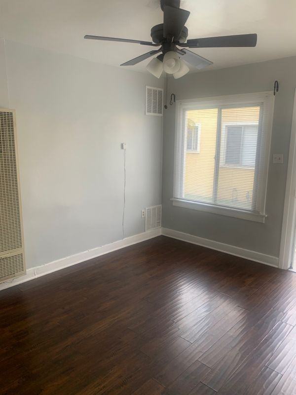 2330 Bedessen Ave - Photo 2 of 10