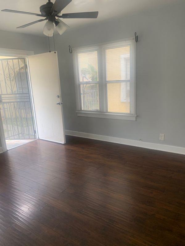 2330 Bedessen Ave - Photo 3 of 10