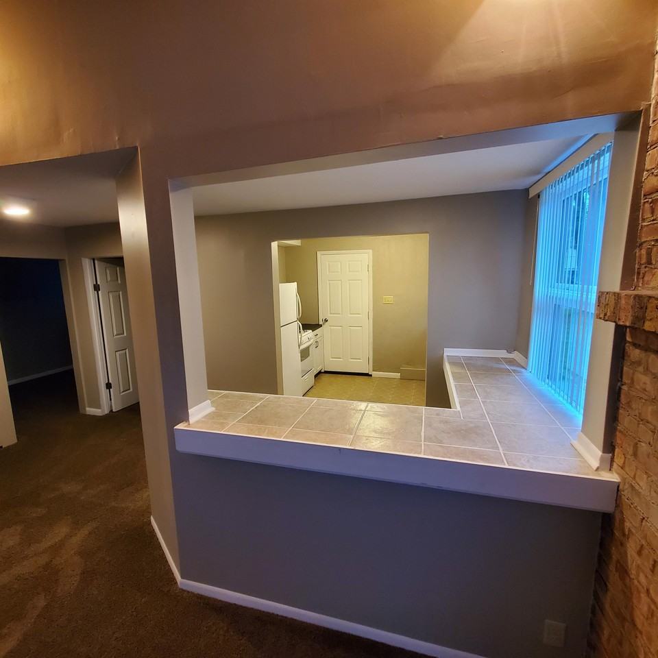 4136 W Ridge Rd - Photo 2 of 12