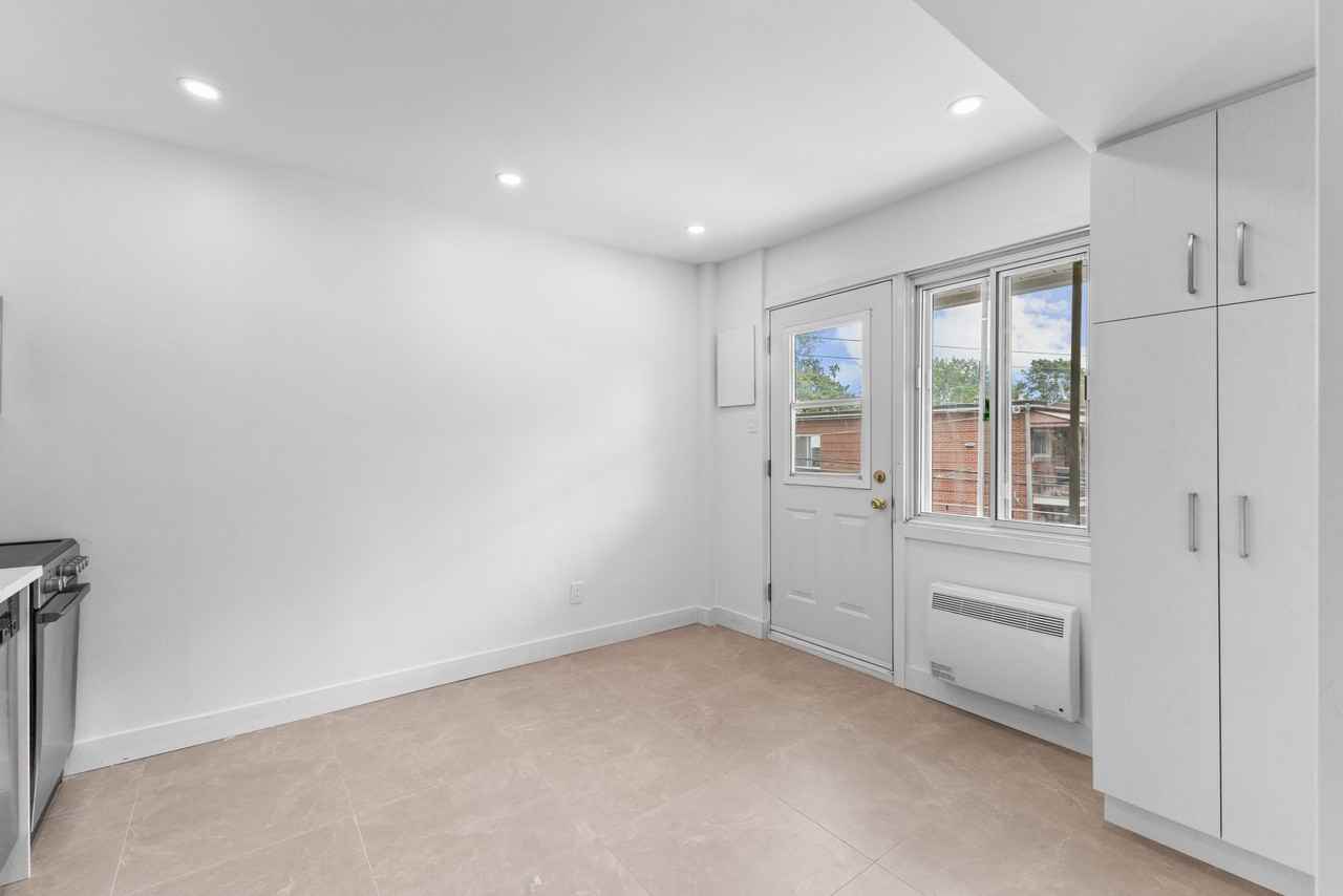 2985 Avenue Mercier - Photo 6 of 9