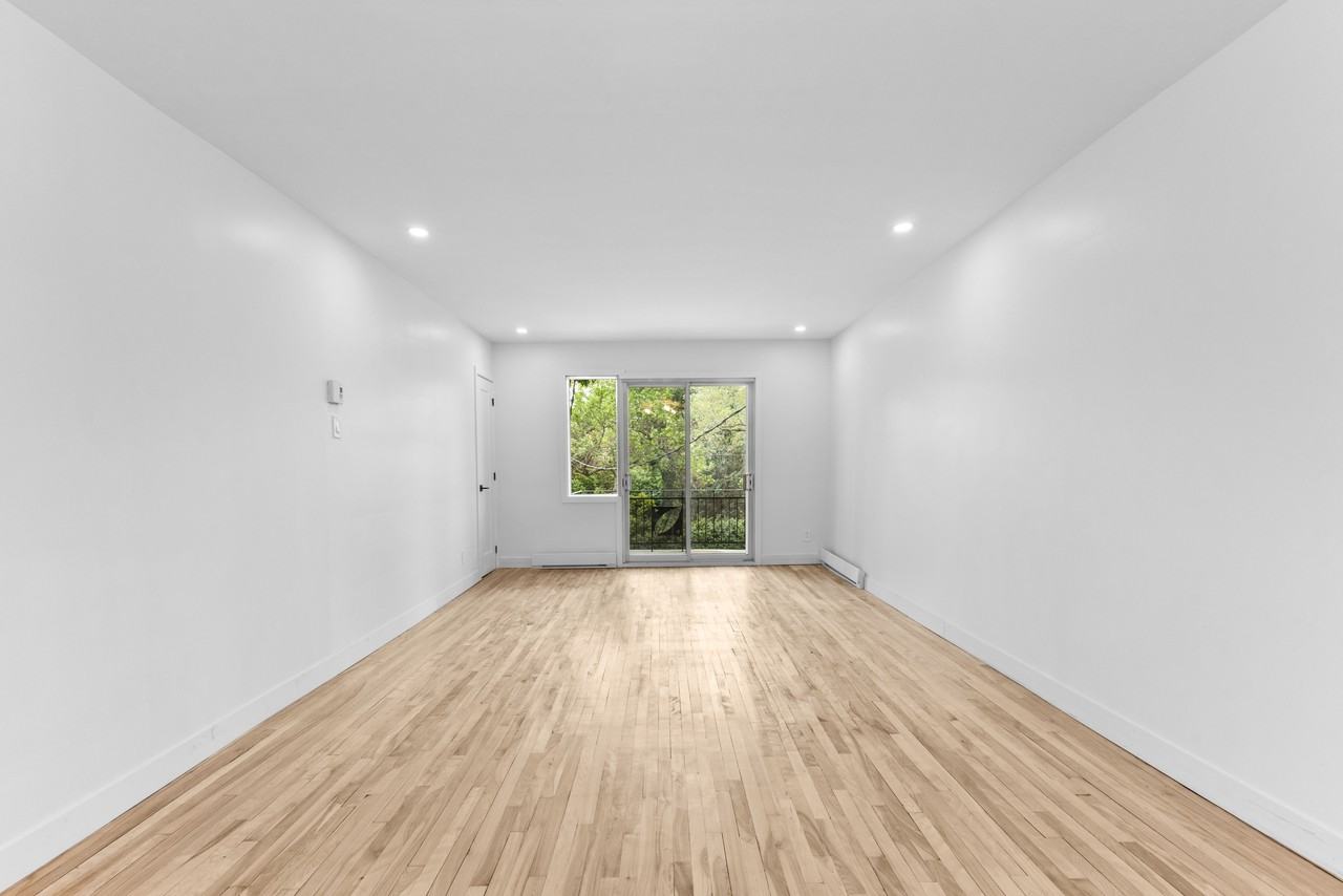 2985 Avenue Mercier - Photo 2 of 9