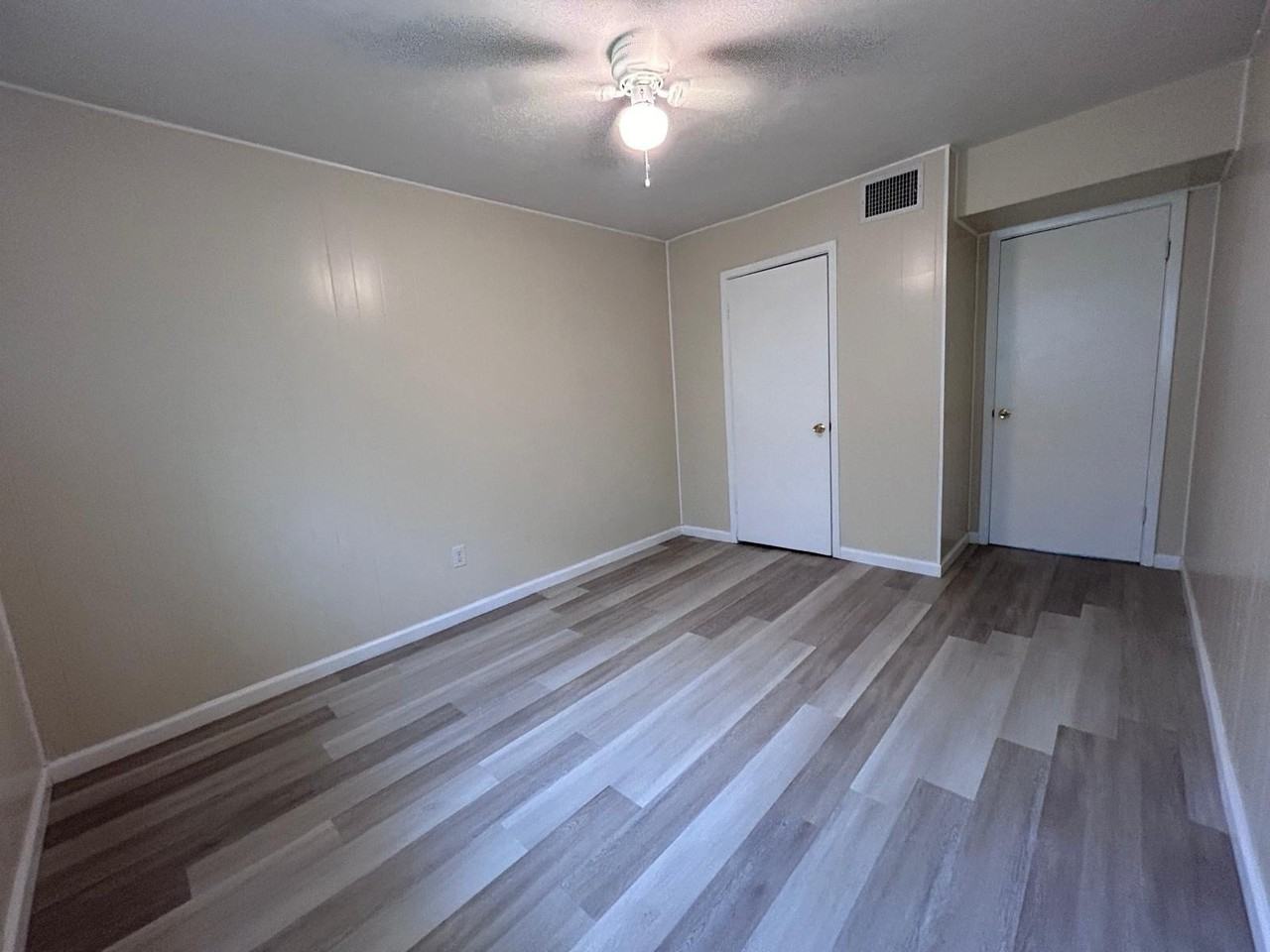 510 Sunset Ln #D - Photo 6 of 15