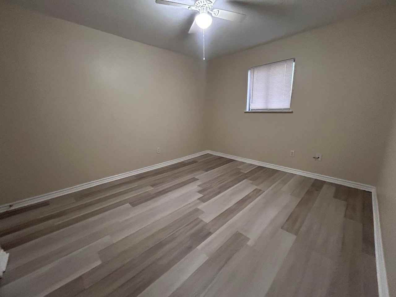 510 Sunset Ln #D - Photo 6 of 15