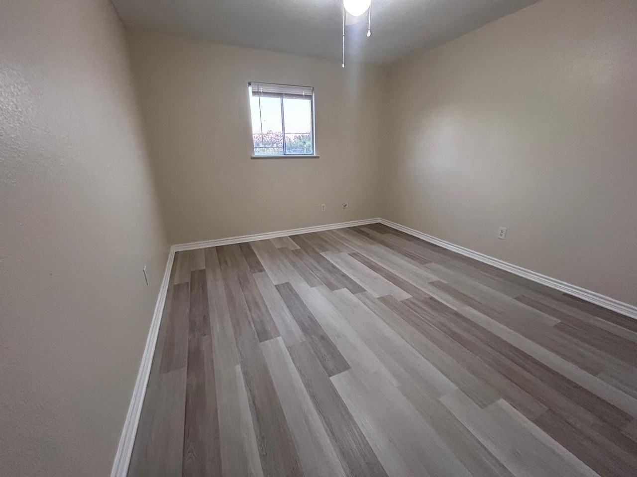 510 Sunset Ln #D - Photo 3 of 15