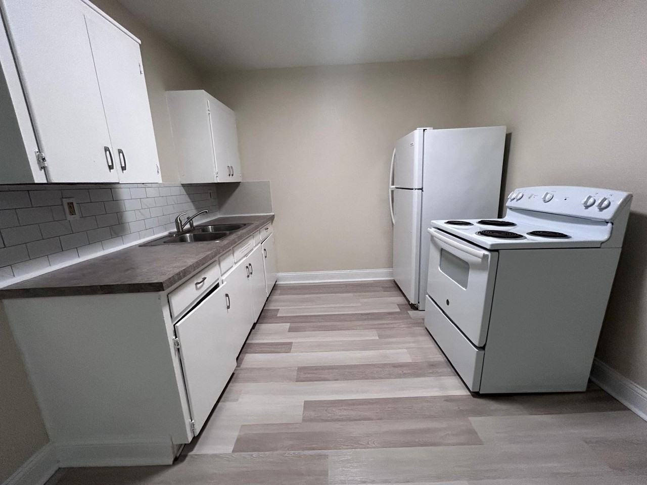 510 Sunset Ln #D - Photo 7 of 15