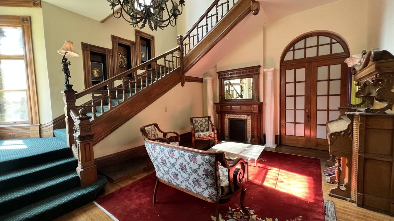 521 Se 1st St ##B - Photo 7 of 32