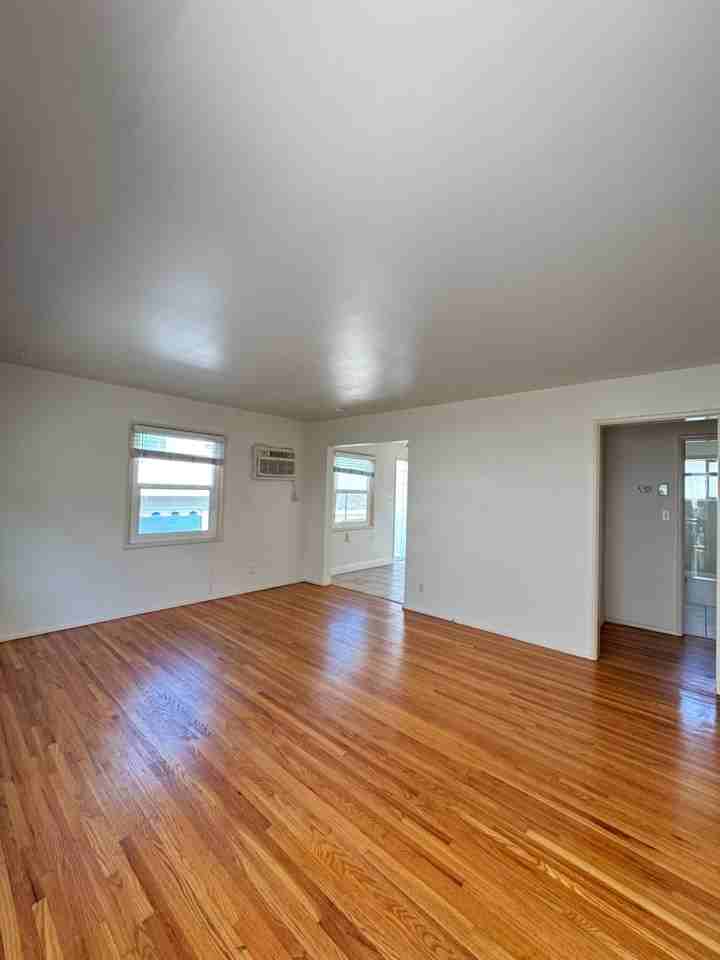 1816 N Allen Ave - Photo 3 of 15