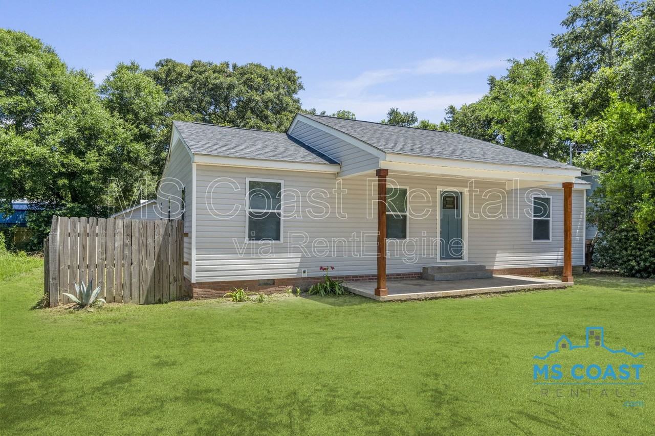 1612 Gordon Ave - Photo 2 of 24