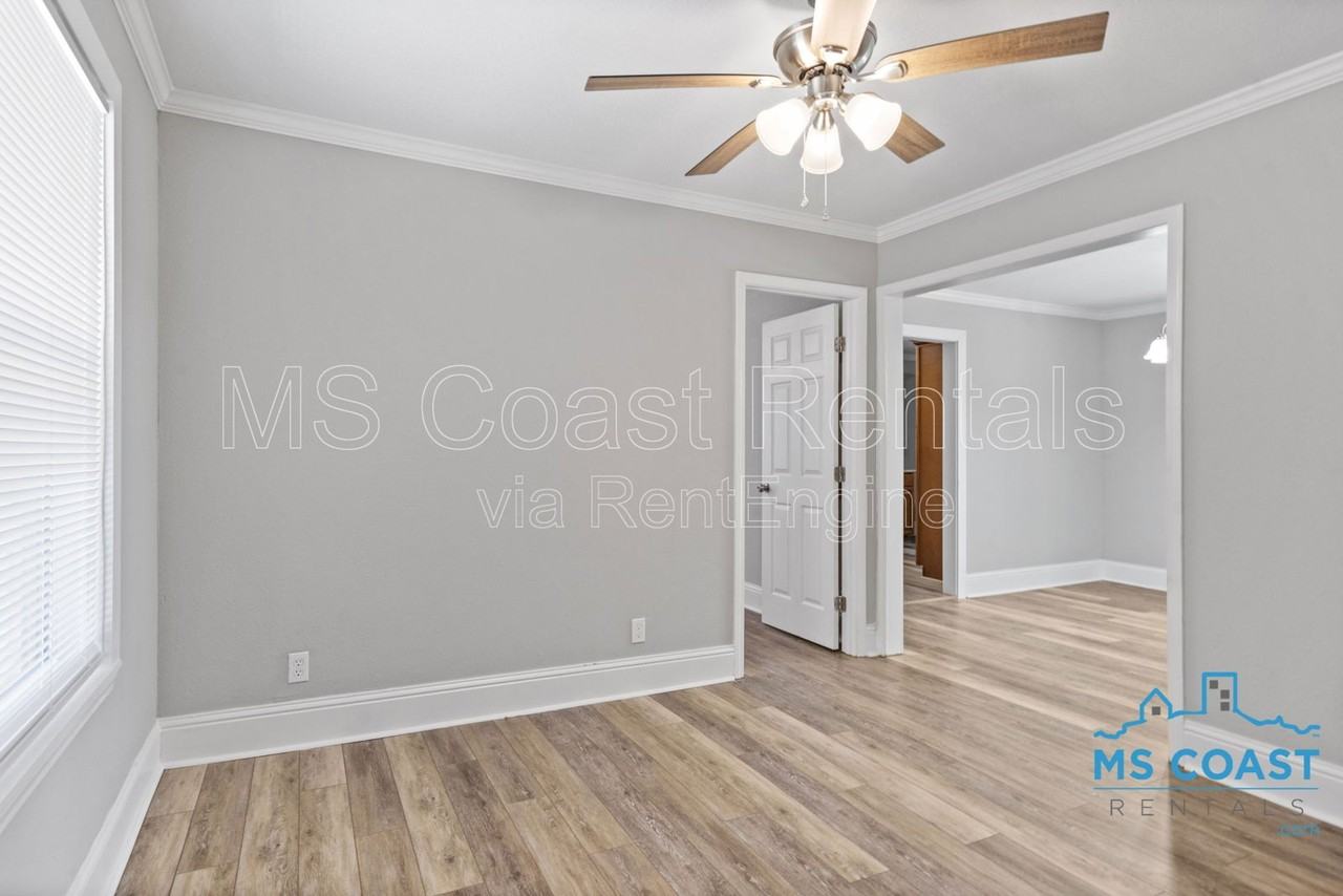 1612 Gordon Ave - Photo 4 of 24