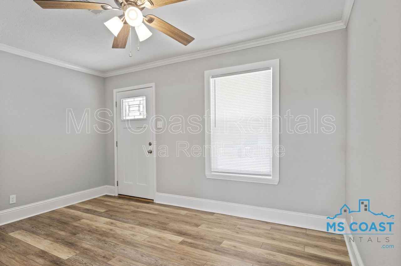 1612 Gordon Ave - Photo 5 of 24