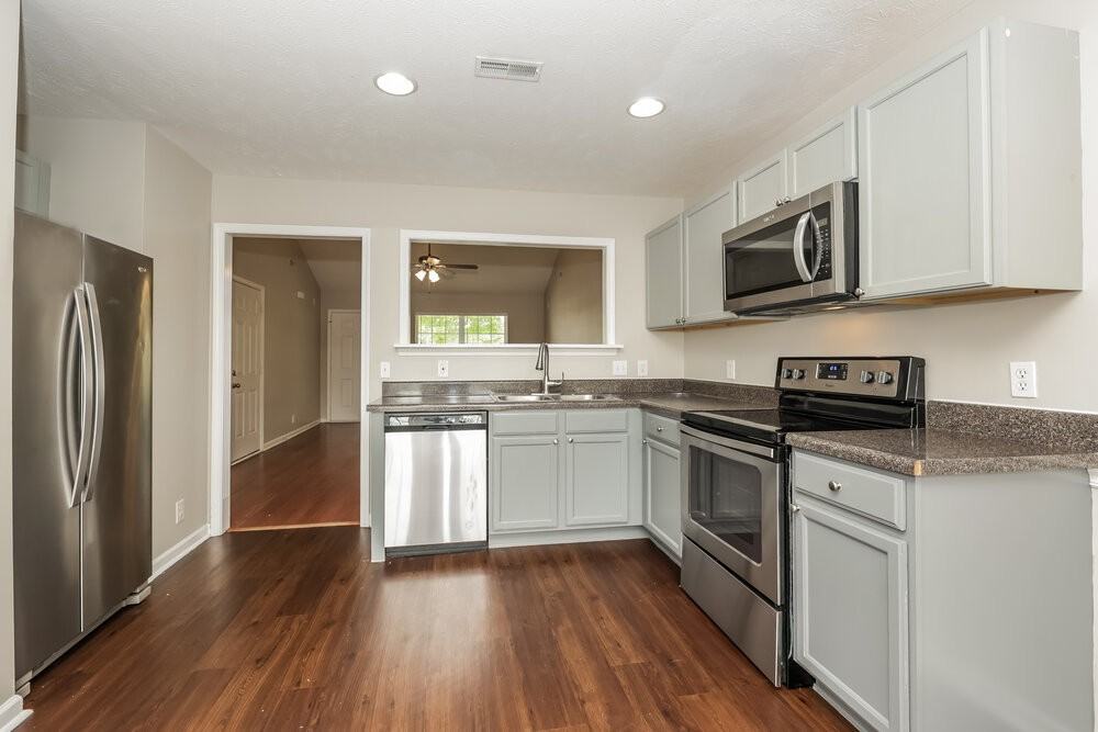 1017 Cheryl Ln - Photo 6 of 16