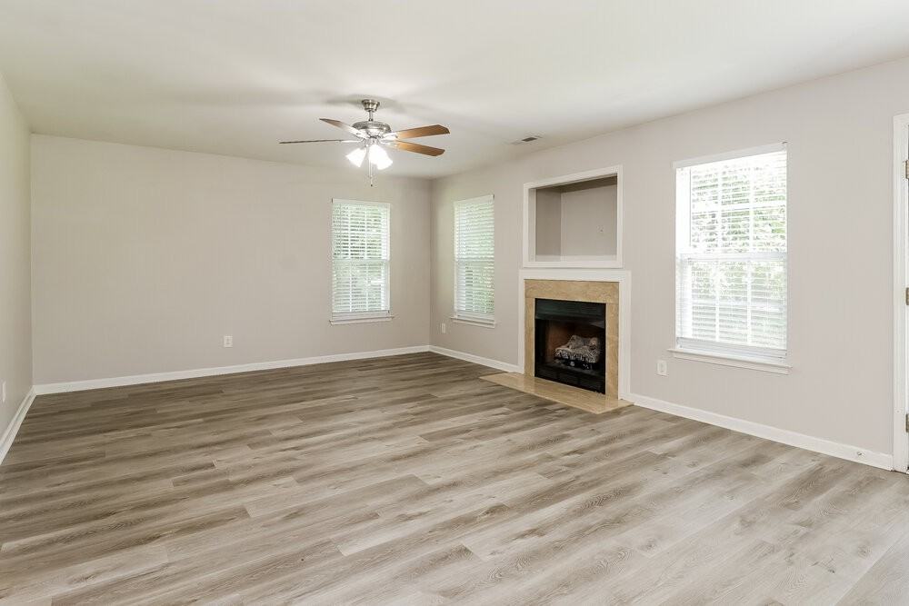 1215 Ben Livingston Rd - Photo 5 of 17