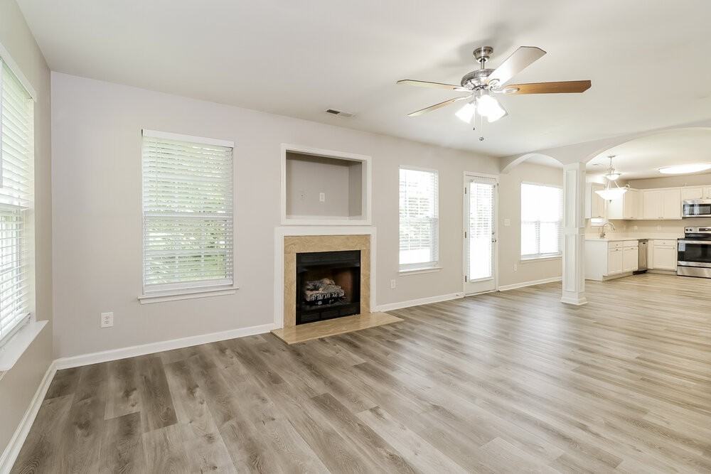 1215 Ben Livingston Rd - Photo 6 of 17