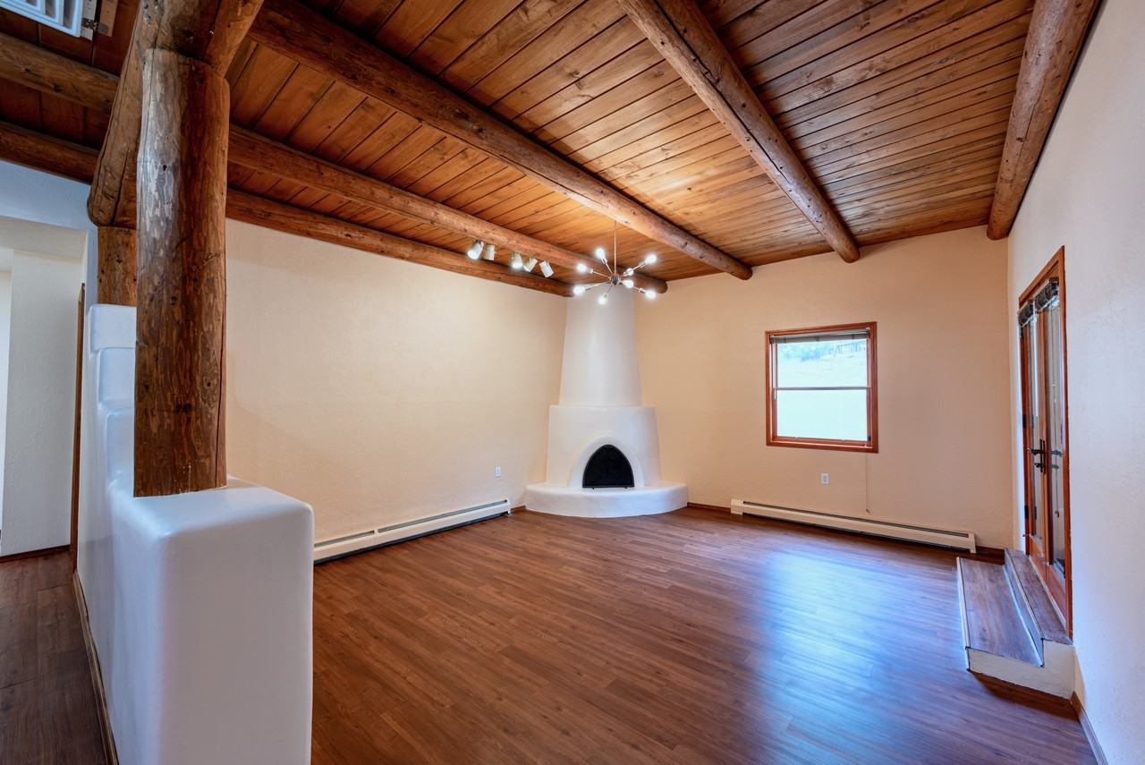 2192 Lumbre Ct - Photo 3 of 12