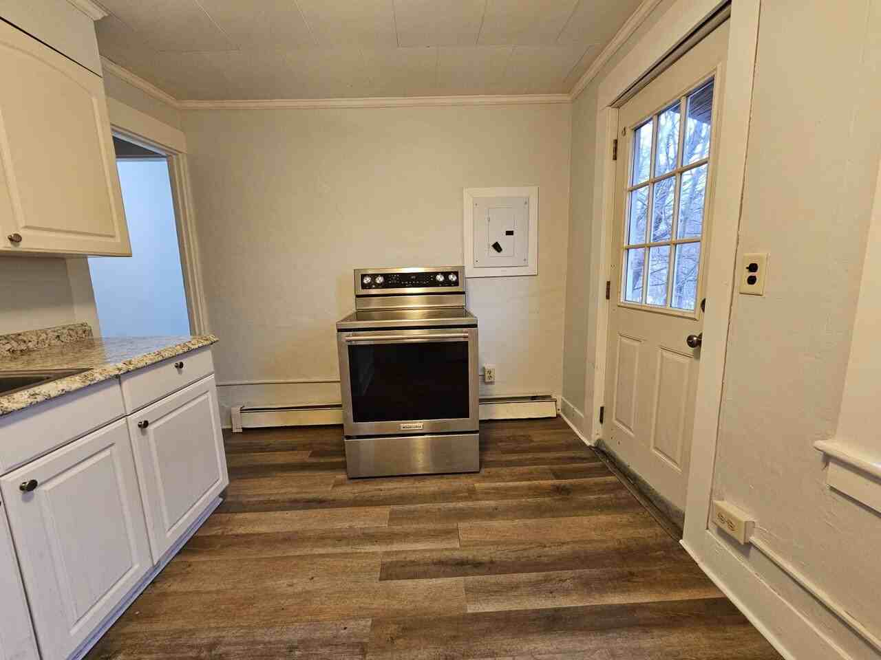 14D Pleasant St - Photo 3 of 9