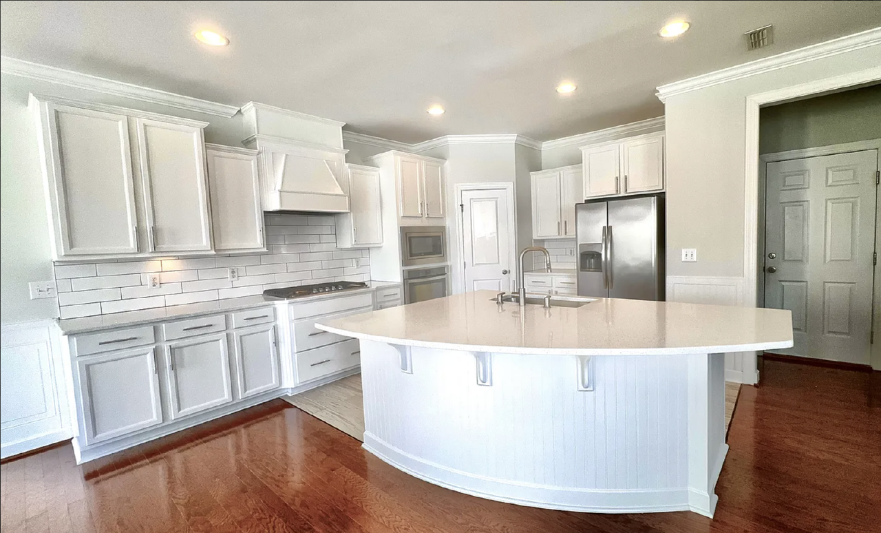 2401 Pecan Ridge Way - Photo 4 of 24
