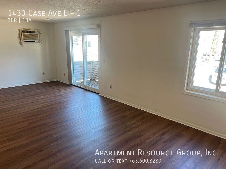 1430 Case Ave E #1 - Photo 3 of 13