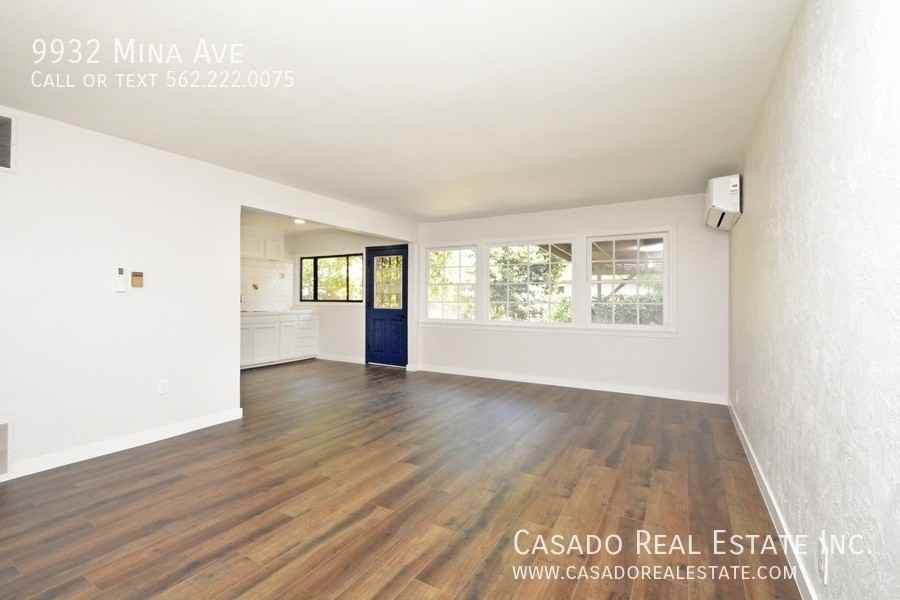 9932 Mina Ave - Photo 3 of 14