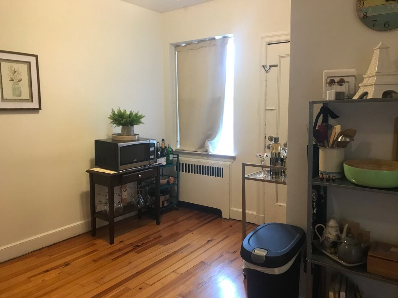 20 Fairbanks St #5 - Photo 4 of 8