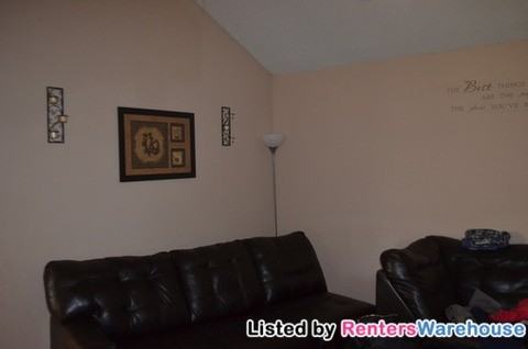 16426 Forest Bend Ave - Photo 3 of 8