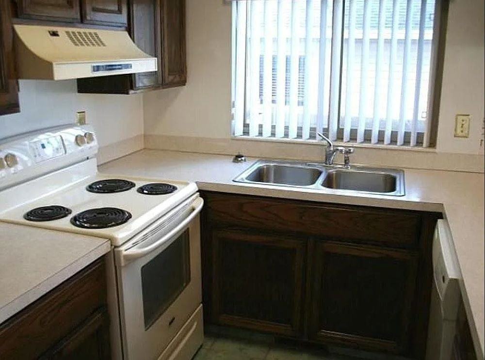 1177 N 900 E #1 - Photo 6 of 47