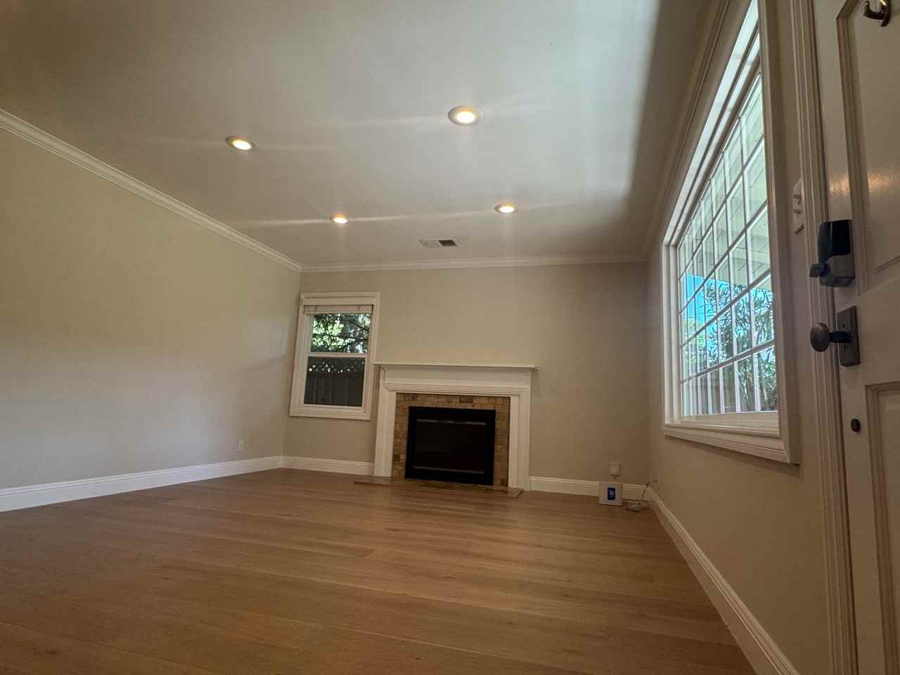 758 Arnold Way #NA - Photo 3 of 18